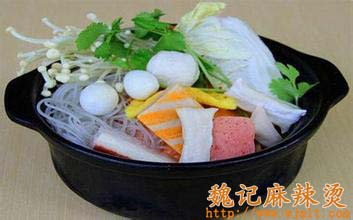 东北特色砂锅麻辣烫展示