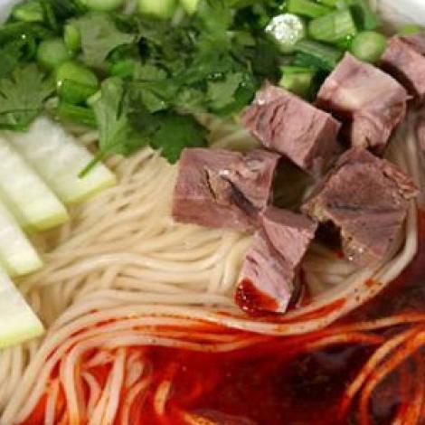 顶牛牛肉拉面